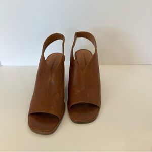 Lucky Brand Women’s Ovrandie Sandal Cognac Size 9